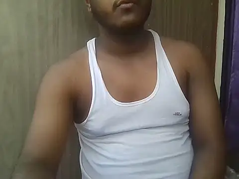 Snapshot of aadi99 chatting on 05-10-26, 10:20 aadi99 online show from 05-10-26, 10:20