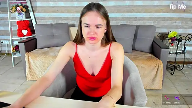 Snapshot of SusanSmit chatting on 11-13-25, 07:57 SusanSmit online show from 11-13-25, 07:57