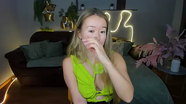 PollyOcean online show from 11-10-25, 10:58