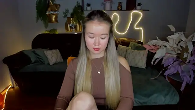 PollyOcean online show from 11-24-25, 10:59