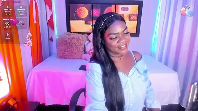 Snapshot of Emabland2 chatting on 02-07-26, 05:44 Emabland2 online show from 02-07-26, 05:44