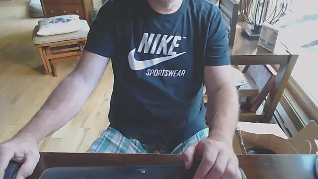 Snapshot of kevin_rules chatting on 10-06-25, 01:30 kevin rules online show from 10-06-25, 01:30