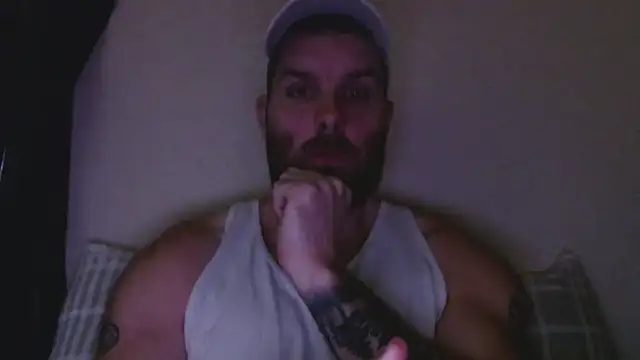 Snapshot of florida0217 chatting on 12-18-24, 05:00 florida0217 online show from 12-18-24, 05:00