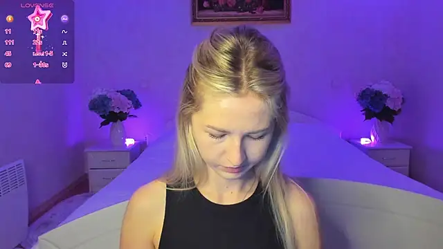 AnnaCarrera online show from 11-19-25, 06:30