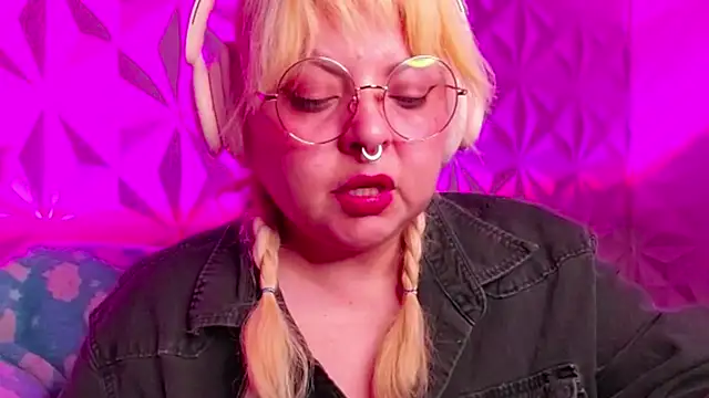 Satyn doll online show from 10-17-25, 12:14