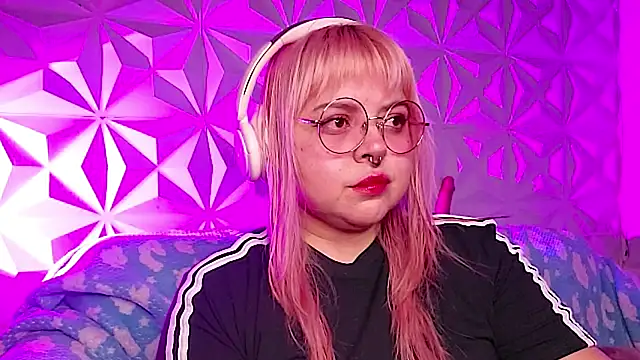 Satyn doll online show from 04-16-26, 11:07