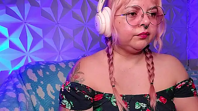 Satyn doll online show from 04-19-26, 10:12