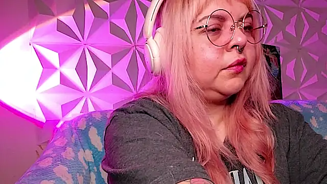 Satyn doll online show from 04-20-26, 11:06