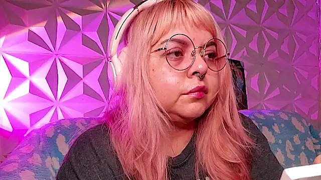 Satyn doll online show from 04-21-26, 01:53