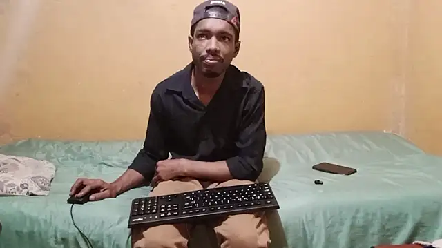 Snapshot of Setor_black chatting on 07-18-26, 06:23 Setor black online show from 07-18-26, 06:23