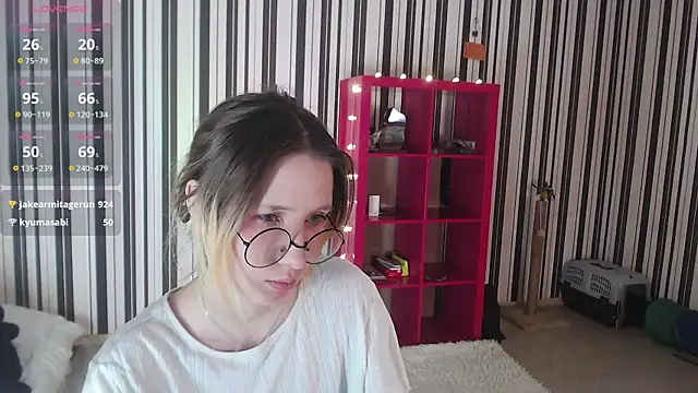 Snapshot of _Hanna_Moon_ chatting on 01-22-25, 12:27  Hanna Moon  online show from 01-22-25, 12:27
