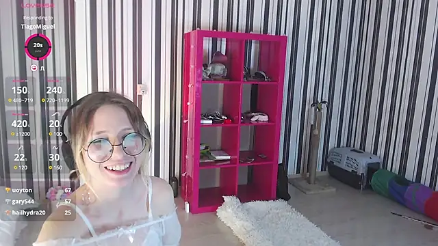 Snapshot of _Hanna_Moon_ chatting on 01-27-25, 11:22  Hanna Moon  online show from 01-27-25, 11:22