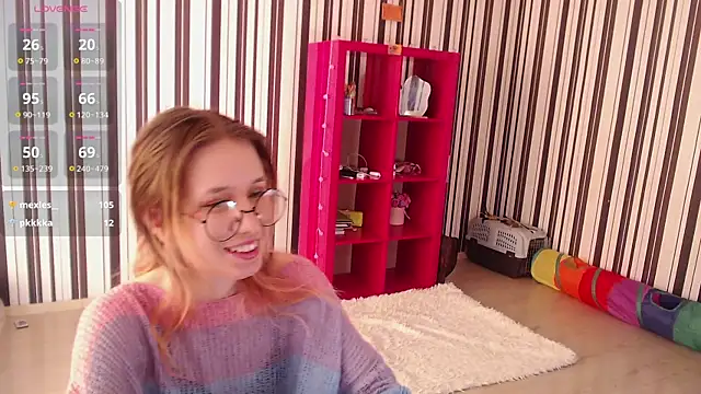 Snapshot of _Hanna_Moon_ chatting on 03-19-25, 10:55  Hanna Moon  online show from 03-19-25, 10:55