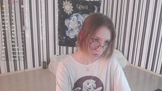 Snapshot of _Hanna_Moon_ chatting on 09-13-25, 11:21  Hanna Moon  online show from 09-13-25, 11:21