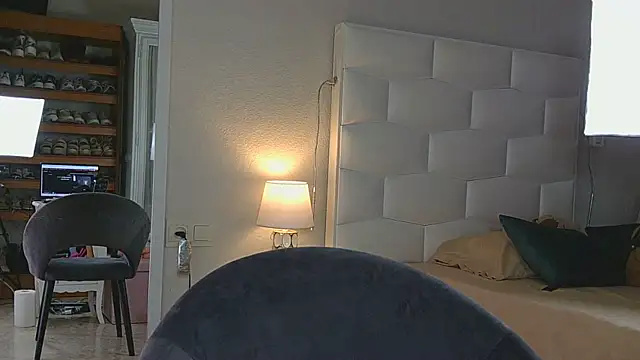 little susie online show from 05-22-26, 07:59