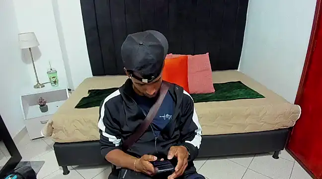 Snapshot of anhtony_wayans chatting on 12-02-24, 07:49 anhtony wayans online show from 12-02-24, 07:49