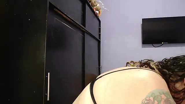 ANGELIQUE KLANE online show from 02-20-25, 04:18