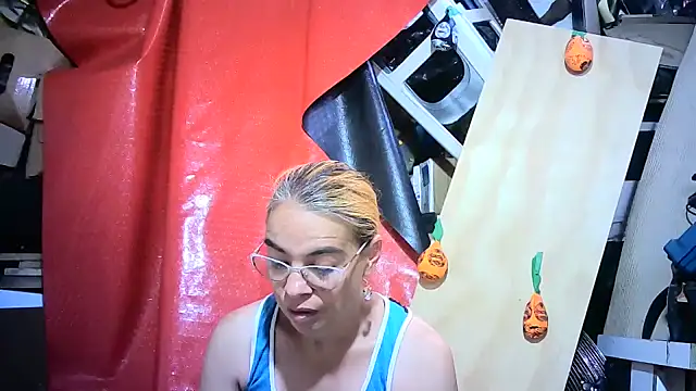 mari657 online show from 10-27-25, 08:02