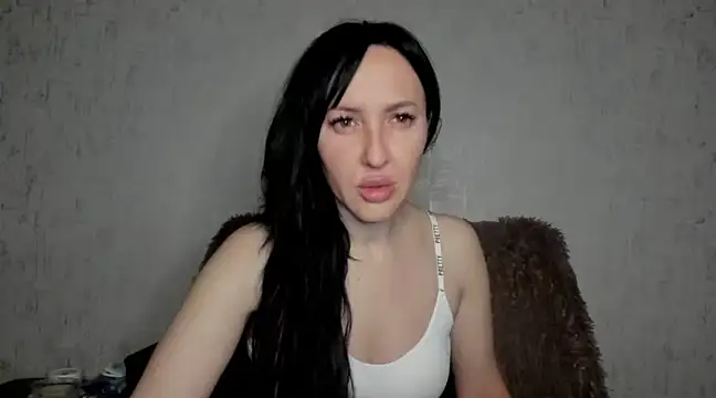 MissGulia online show from 03-06-25, 02:41