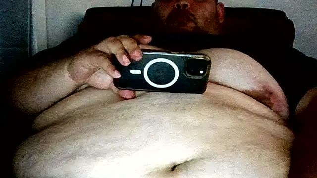 Snapshot of Pantychubs69 chatting on 05-06-26, 10:04 Pantychubs69 online show from 05-06-26, 10:04