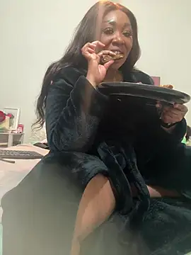 Bootyliciouse21X online show from 06-27-26, 06:02