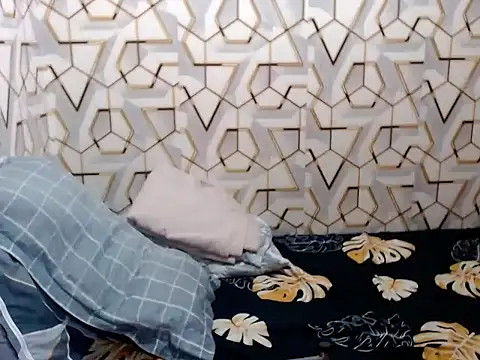 CasandraDiaz online show from 10-19-25, 04:24