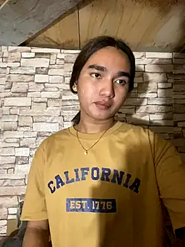 Snapshot of CasandraDiaz chatting on 11-08-25, 01:00 CasandraDiaz online show from 11-08-25, 01:00