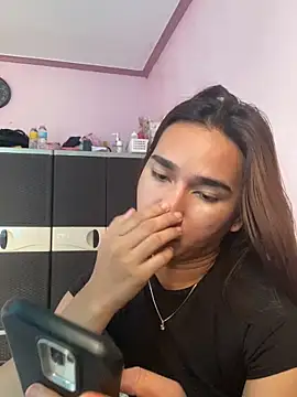 Snapshot of CasandraDiaz chatting on 11-25-25, 03:39 CasandraDiaz online show from 11-25-25, 03:39