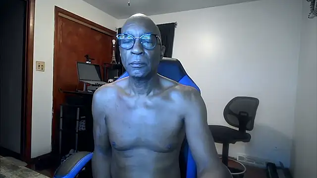 longdick4you8686 online show from 10-23-25, 10:47