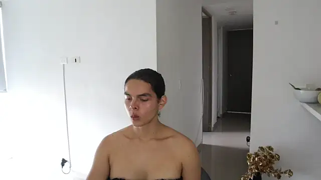  Vahos  online show from 03-03-25, 06:12