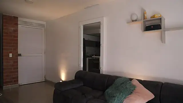  Vahos  online show from 09-30-25, 05:18