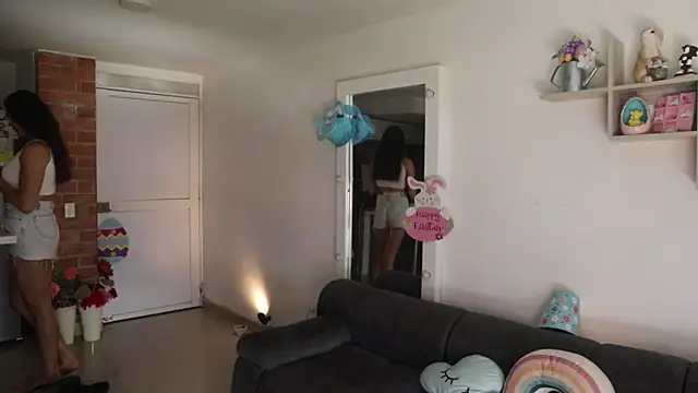  Vahos  online show from 04-15-26, 05:20