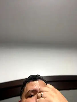 Snapshot of Gabihotxxx1 chatting on 10-29-25, 05:42 Gabihotxxx1 online show from 10-29-25, 05:42