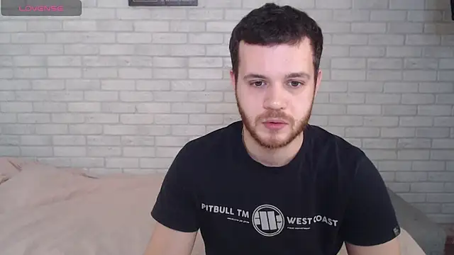 Snapshot of Alexxx_horny chatting on 02-07-26, 09:13 Alexxx horny online show from 02-07-26, 09:13