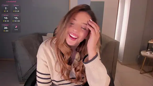 Snapshot of AmyWood chatting on 12-21-24, 05:03 AmyWood online show from 12-21-24, 05:03
