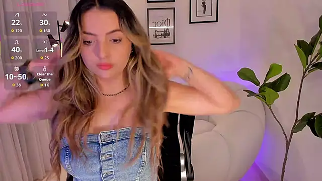 AmyWood online show from 11-27-25, 02:19