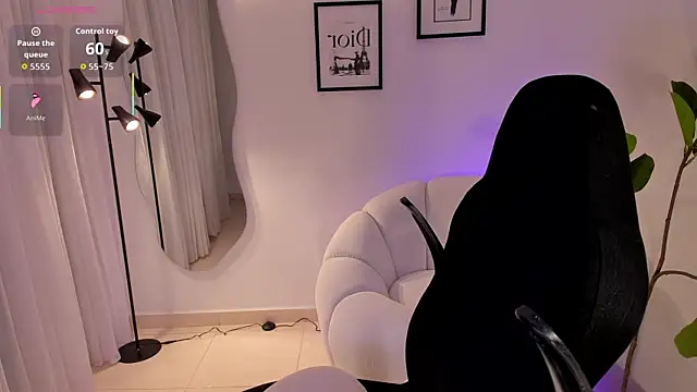 AmyWood online show from 02-05-26, 03:16