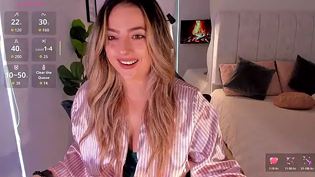 AmyWood online show from 05-30-26, 01:41