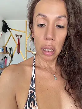 Snapshot of YOURSDEBORA chatting on 06-06-26, 07:40 YOURSDEBORA online show from 06-06-26, 07:40