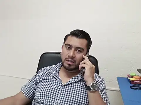 youmanhorny online show from 07-10-26, 06:21