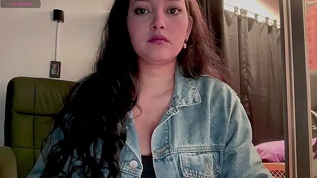 MarcellaGriffin online show from 06-08-26, 01:00