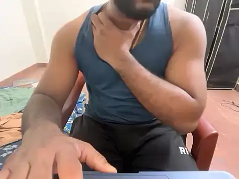 Snapshot of rohithunni123 chatting on 01-12-26, 06:35 rohithunni123 online show from 01-12-26, 06:35