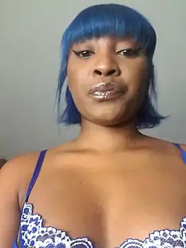 Snapshot of BlueberryDiamond chatting on 02-25-25, 08:09 BlueberryDiamond online show from 02-25-25, 08:09