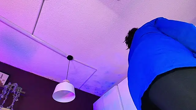 Inndrahot online show from 10-11-25, 04:01