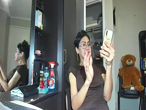 Angelchezcka online show from 04-13-26, 11:05