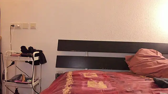 fantasydollx online show from 12-14-24, 04:52