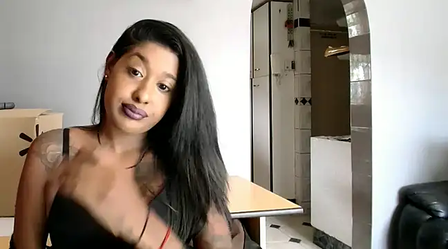 Snapshot of Lisaabrown_ chatting on 12-10-24, 07:37 Lisaabrown online show from 12-10-24, 07:37