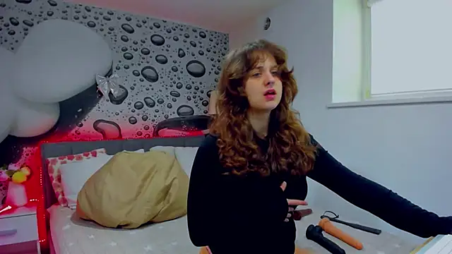 AlmaFancy online show from 04-14-26, 05:24