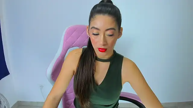 MeganWhite3 online show from 01-07-25, 04:29