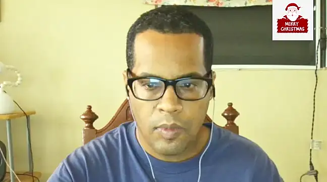 Snapshot of thesugar32 chatting on 12-23-24, 12:19 thesugar32 online show from 12-23-24, 12:19